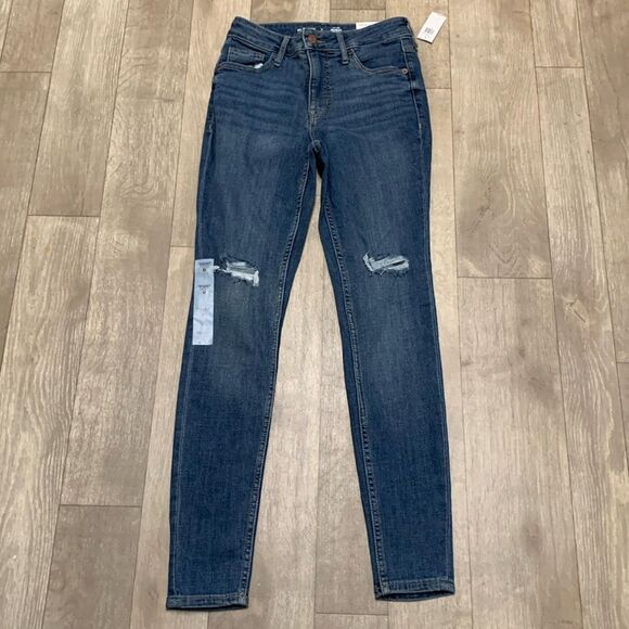 Womens NWT Old Navy Rickstar Super Skinny High Rise Distressed Denim‎ Jeans - Picture 1 of 7
